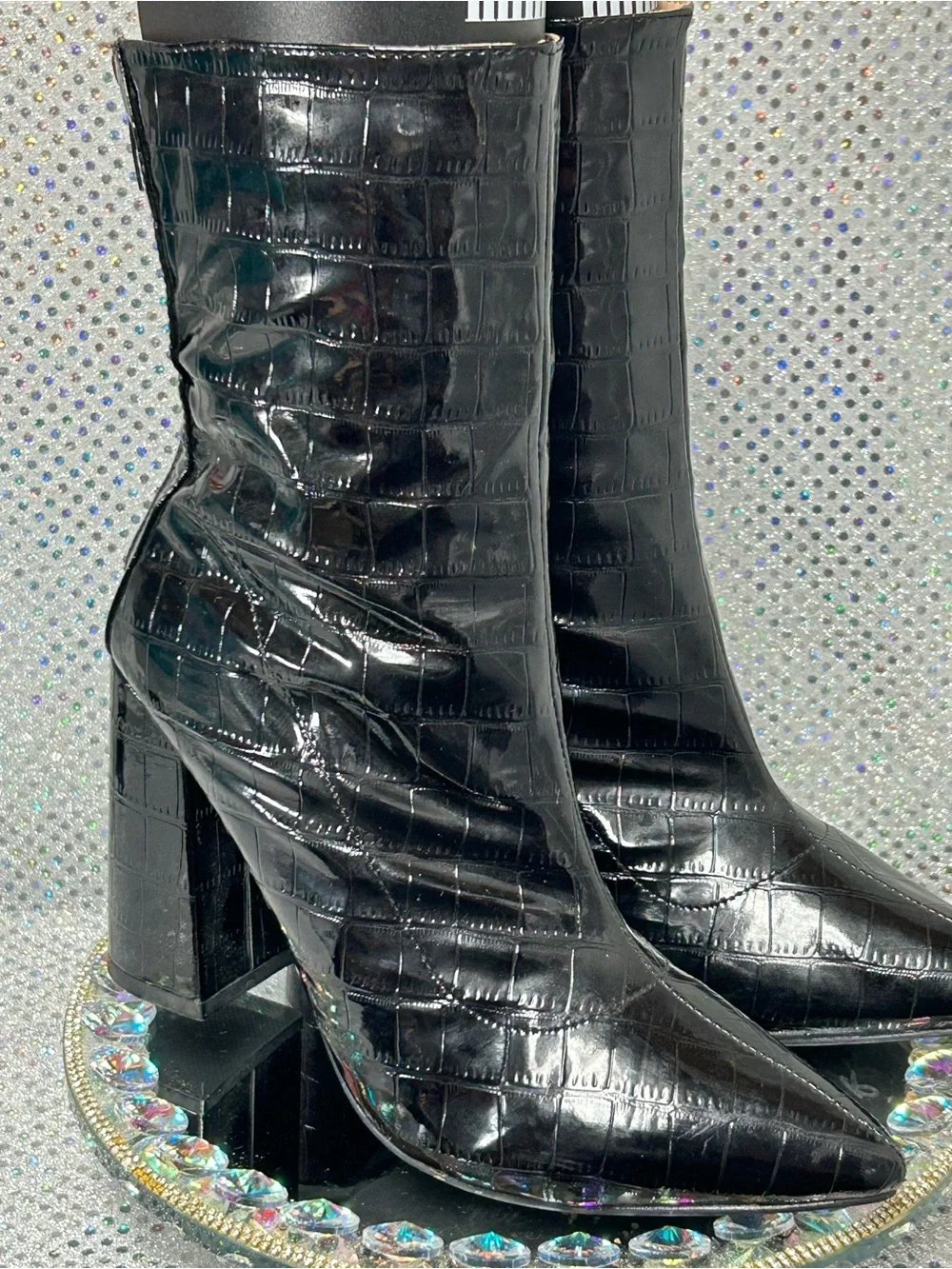 Fashion Nova Black Croc-Embossed Pointed Toe Ankle Boots - Size 9